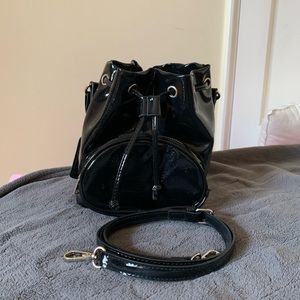 Pre-loved black should/hand bag